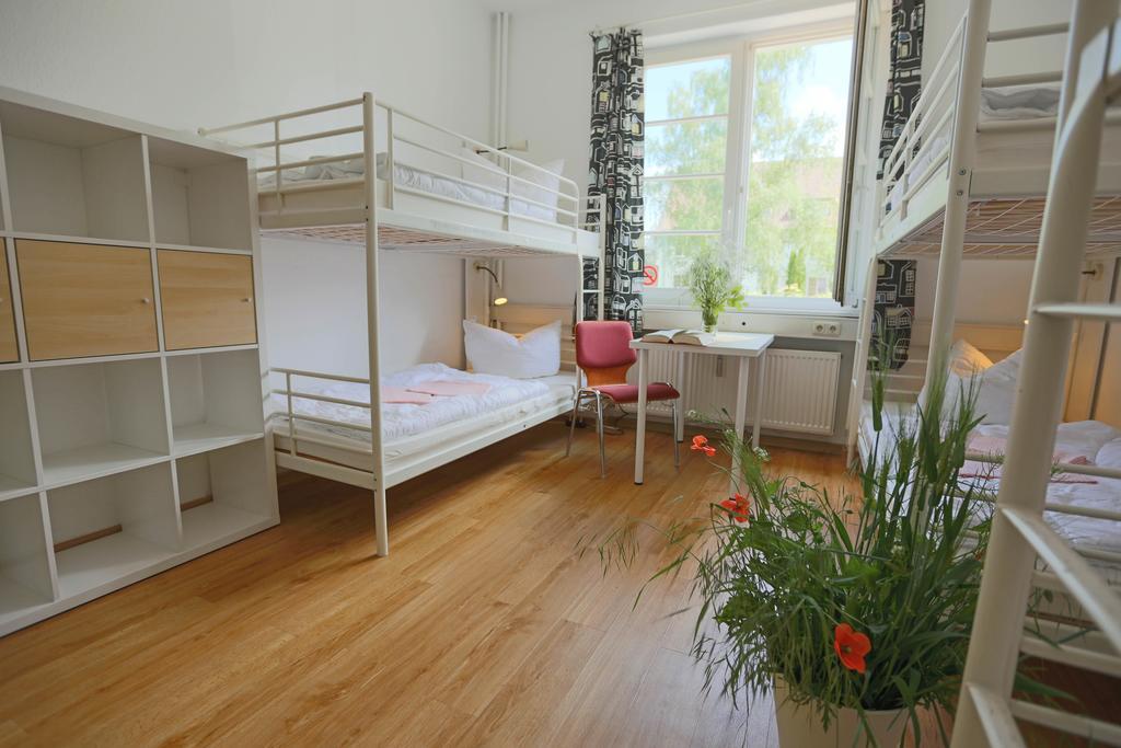 هيلدسهايم Family Inn Herberge المظهر الخارجي الصورة