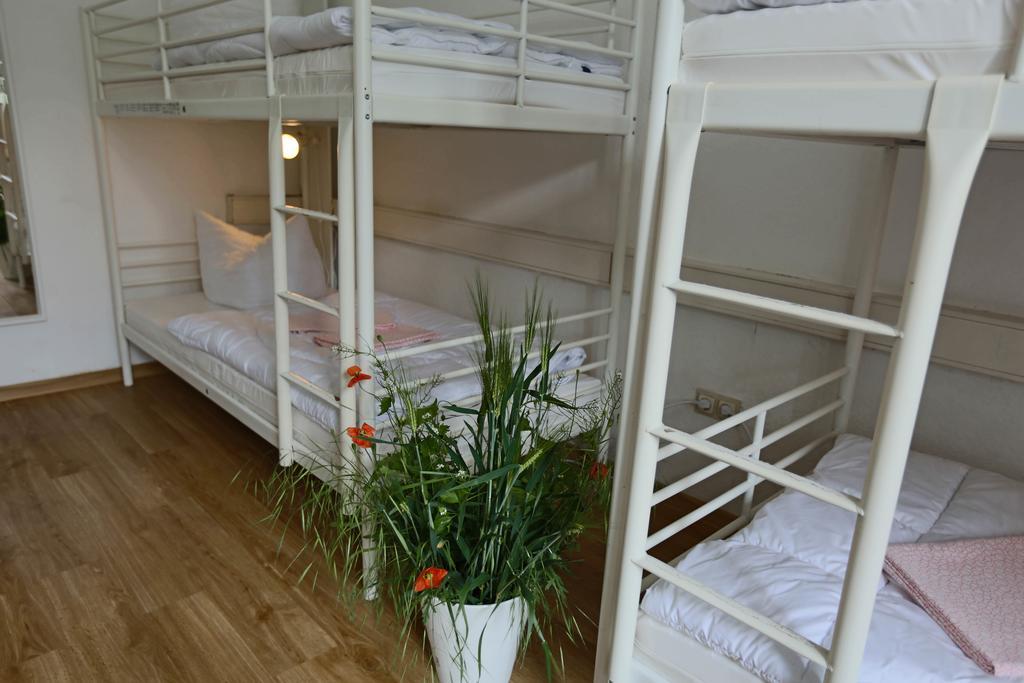 هيلدسهايم Family Inn Herberge المظهر الخارجي الصورة