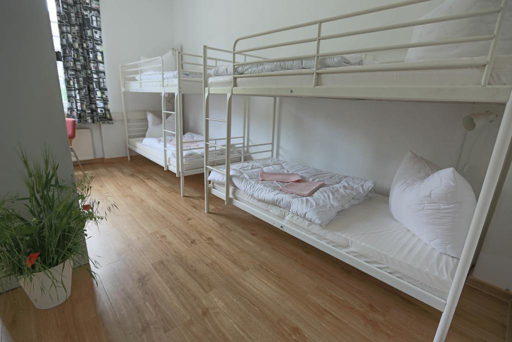 هيلدسهايم Family Inn Herberge المظهر الخارجي الصورة